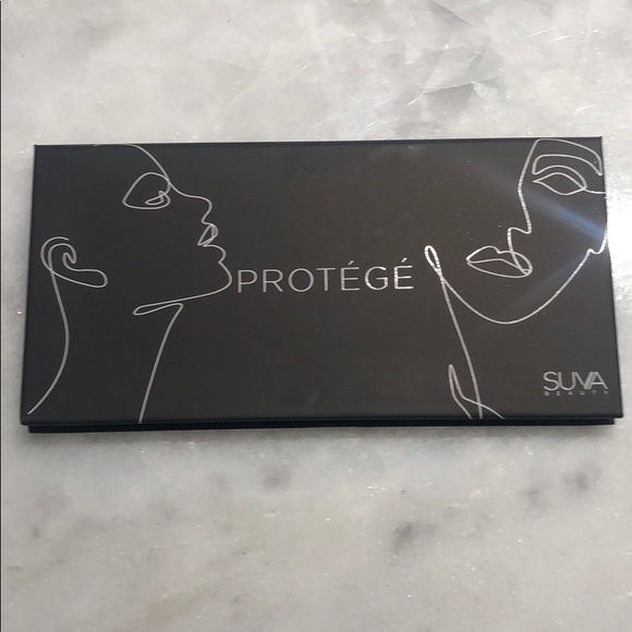 Protege Eyeshadow Palette Brand New - Picture 3 of 6
